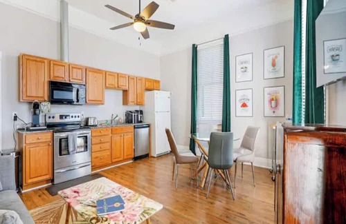 Faubourg Livaudais Apartment | Beautiful Balcony Condo!