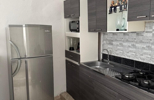 La America Apartment | Stylish apartment in laurels, premium location!