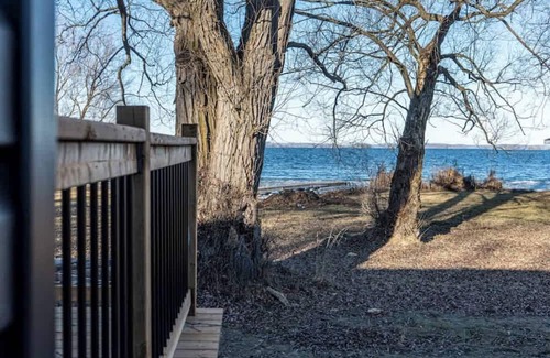 Harwood Cabin | 2 Bedroom Cottage #1: Willow Bay