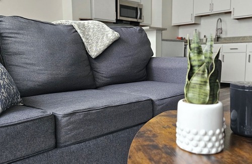 Mile Square Apartment | Ste 507 Heart of Downtown-Free Parking-Indoor Skywalk Access