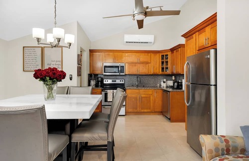 Juba Sound Cottage | Hilltop Cottage!