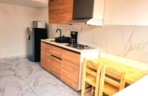 Barrios Unidos House | Spacious House in a Strategic and Well-Connected Area