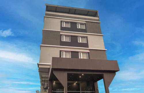 Indore House | Hotel Meritel Grande Vijay Nagar Indore MP is a 40 room property with restaurant
