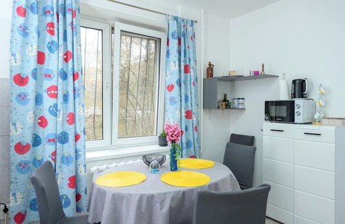 Almaty Apartment | Spacious 3-bedroom apartment in lovely Almaty with WiFi