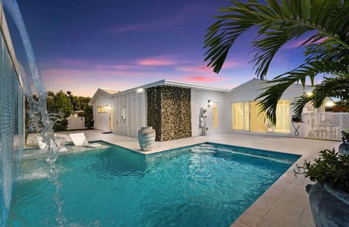 Southside House | Brand-New Listing – Be Among the First to Stay in the Heart of SoSo! Sleeps 6