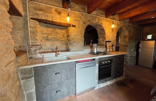 Pontremoli Other | Charming 4-bedroom farmhouse in enchanting Tuscany close to mountains and sea.