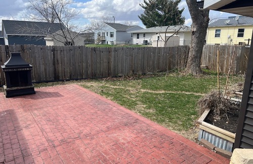 Cedar Rapids - Iowa City House | Executive, nursing & corporate travelers - 3br/2ba entire home close to highway!