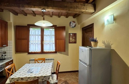 San Vivaldo Apartment | Dreamy Tuscan Escape Apt Il Borghetto with Pool Near San Gimignano