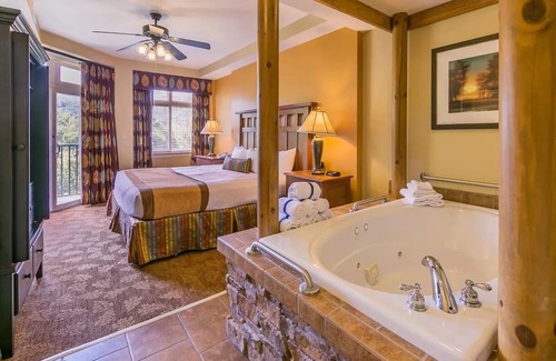 Gatlinburg Resort | Adventure Awaits at Our 2BR Gatlinburg Getaway – Walk, Splash, Explore!