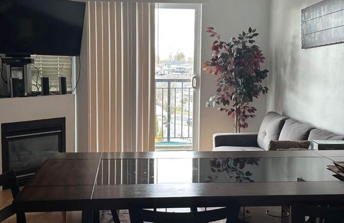 Williams Lake Apartment | City Centre Cozy Apartment