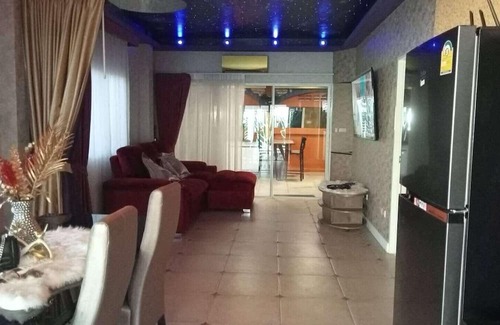 Huai Yai Villa | Renita 2BR Villa w/Indoor pool and Sauna