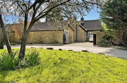 Castle Bytham Apartment | Liddesdale Guest House Rutland