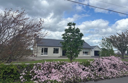 Doorus House | Idyllic 5* modern retreat, a stop along the breathtaking Wild Atlantic Way