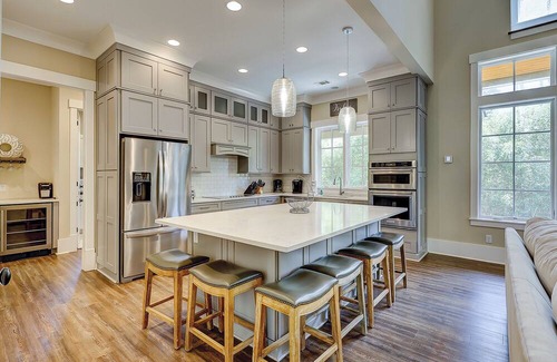 Sea Pines House | Sunset Rentals | Cedar Waxwing 1