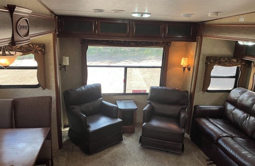 Greenough House | Enchanting 1-bedroom RV in Greenough
