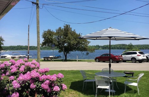 Edinboro Cottage | Quaint Lakeside Cottage in Edinboro just steps from the lake!