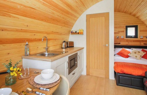Snailbeach Cottage | Sunset Holiday Pod - UK48592