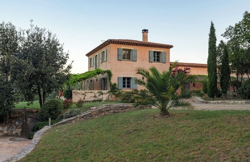Correns Villa | La Bastide de Correns – Romantic Escape in Provence