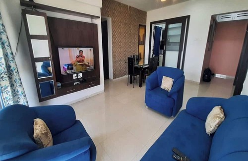 Indore Apartment | Marvelous 3-bedroom apartment with AC in Indore