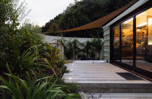 Closeburn Cabin | The Carriage (Outdoor Private Bath)