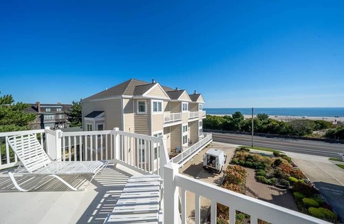 Cape May Condo | Philadelphia Beach Condo offering unobstructed beach views!