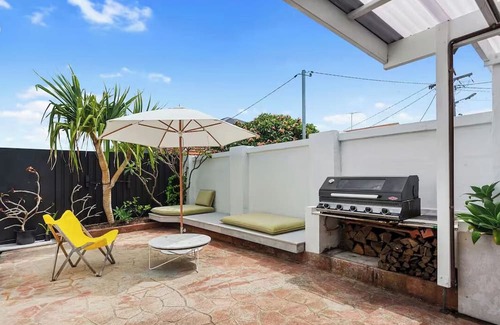 Bronte House | The Bronte Delight