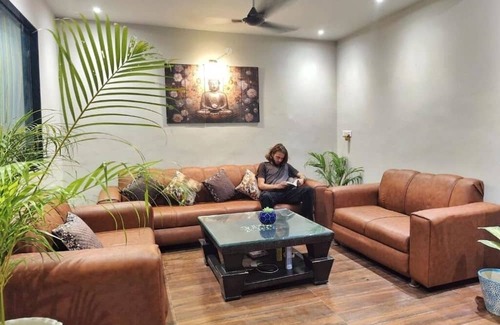 Agra House | Zipcode Stay : Deluxe Queen Roomn