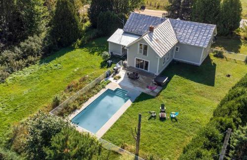 Sainte-Marcelline-de-Kildare Ski Chalet | Piscine Lac des Français Chalet Menoua
