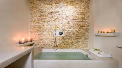 Vlychada House | Villa Fragrant olive trees Exclusive 12guests