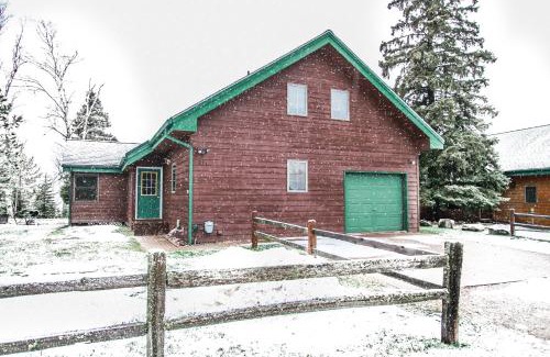 Grand Marais House | Devil Track Sunset Overlook 211 on Devil Track Lake by Cascade Vacation Rentals