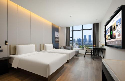Xishan Qu Hotel | Atour Hotel Wuxi East Station Yingyuehu Park Metro Station