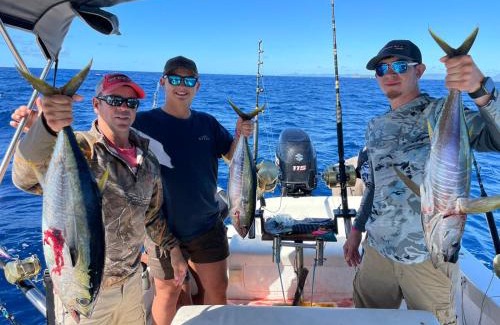 Pointe aux Canonniers Boat Rental | Lastcast fishing Charters