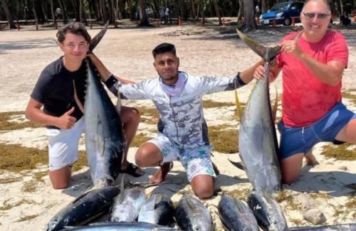 Pointe aux Canonniers Boat Rental | Lastcast fishing Charters
