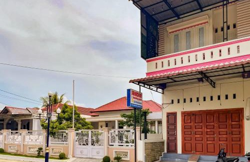 Pandan Hotel | RedDoorz Syariah at Jalan RJ Junjungan Lubis Pandan