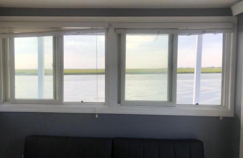 Seaford Apartment | Bougie Boathouse