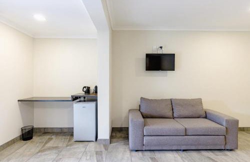 Umtentweni Bed & Breakfast | 8 On Eagle Bed & Breakfast Room 2