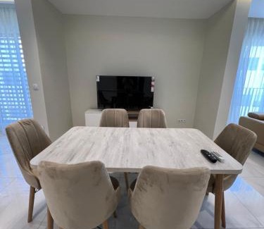 Bir El Djir Apartment | Charmant Appartement F4 à Oran résidence Hasnaoui- Idéal pour Familles