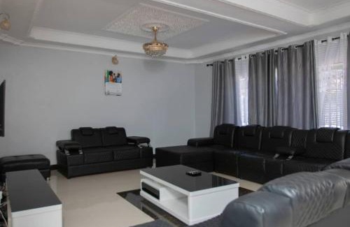 Mzuzu Bed & Breakfast | BEPfINA LUXURY SUITE
