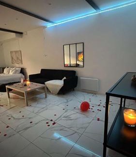 Genay Apartment | Aqualuxe69