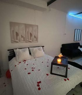 Genay Apartment | Aqualuxe69