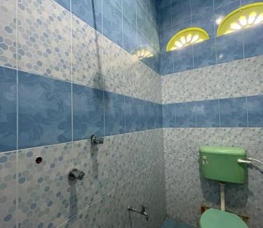 Merang Hostel | Motel Room @Merang