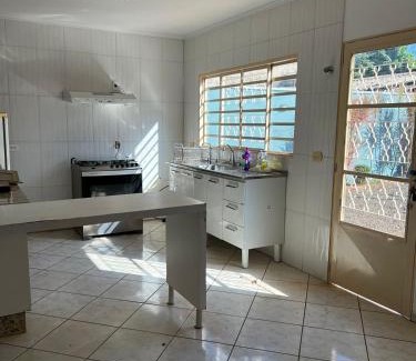 Residencial Oliveira House | Casa incrível com snooker