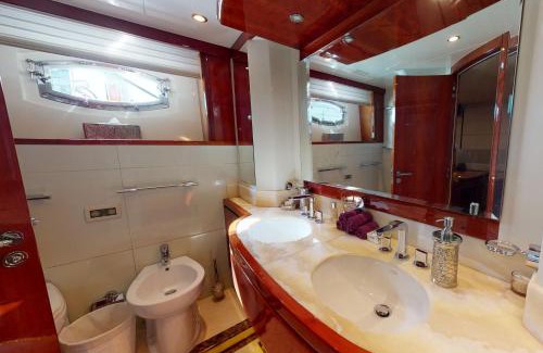 Dubai Marina Boat Rental | Overnight Stay by Conwy Yachts
