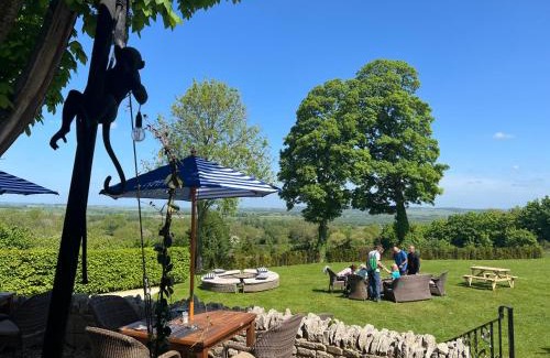 Nether Westcote Bed & Breakfast | The Feathered Nest Inn