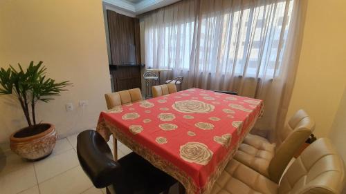 Castelo Branco Apartment | Apto Meia Praia - 3 Quartos - Baía de Bali