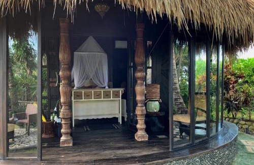 Kerambitan Villa | Most Exotic Beachfront Villa Keong