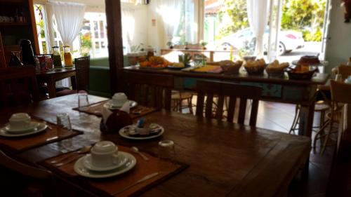 Ossos House | Pousada Amendoeira