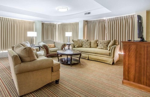 Broken Arrow Hotel | Clarion Hotel Broken Arrow