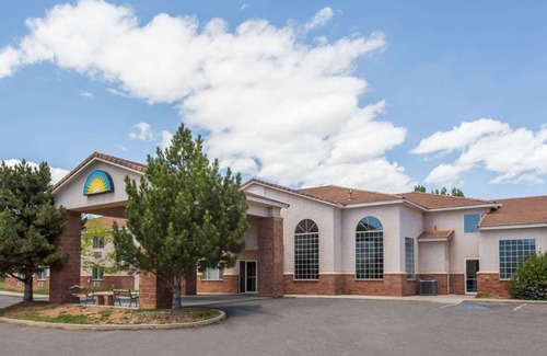 Torrey Hotel | Days Inn by Wyndham Capitol Reef