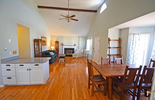 Caine Woods House | Barge Road 13609